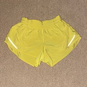 Lululemon Hotty Hot shorts Low Rise 2.5 inch